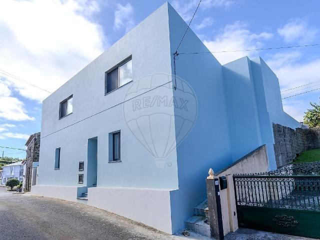 Moradia T4 à venda em Lomba da Maia, Ribeira Grande RE/MAX Portugal