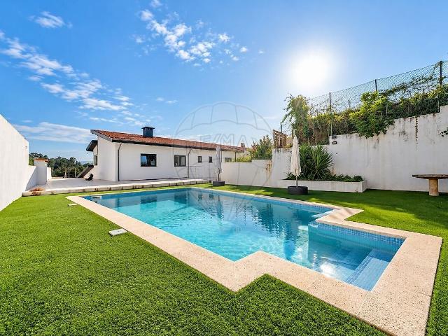 Moradia T4 à venda em Lama, Barcelos RE/MAX Portugal
