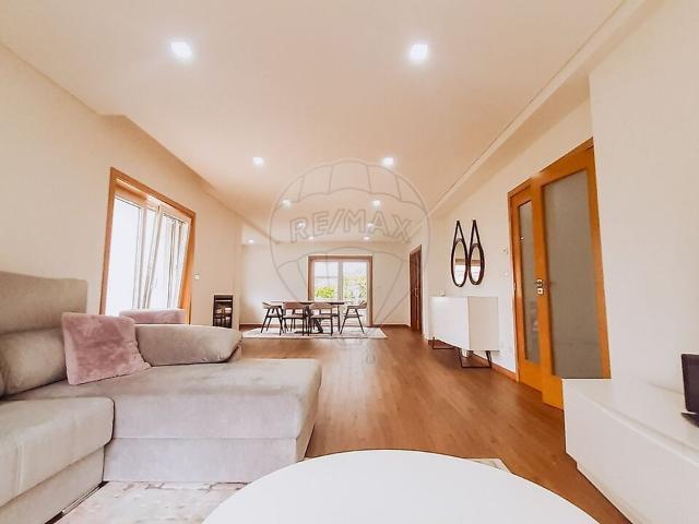 Moradia T4 à venda em Lamego Almacave e Sé, Lamego RE/MAX Portugal