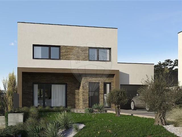 Moradia T4 à venda em Leiria, Pousos, Barreira e Cortes, Leiria RE/MAX Portugal