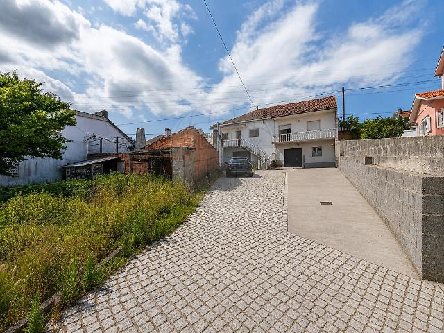 Moradia T4 à venda em Leiria, Pousos, Barreira e Cortes, Leiria RE/MAX Portugal