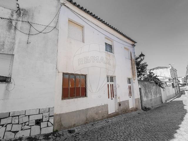 Moradia T4 à venda em Monforte, Monforte RE/MAX Portugal