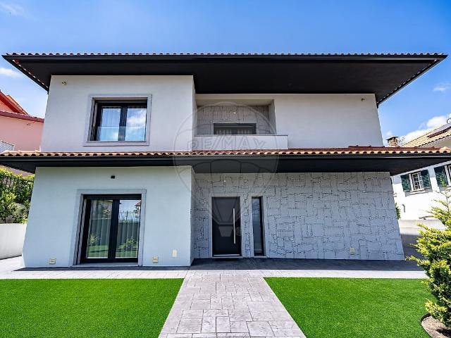 Moradia T4 à venda em Montemor o Velho e Gatões, Montemor o Velho RE/MAX Portugal