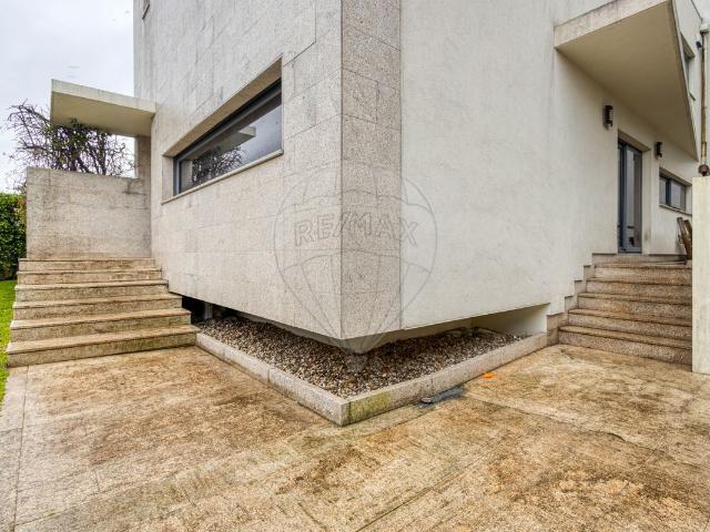 Moradia T4 à venda em Matosinhos