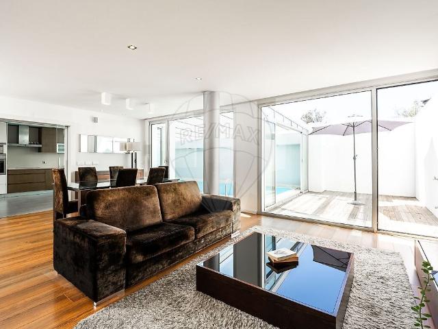 Moradia T4 à venda em Marrazes e Barosa, Leiria RE/MAX Portugal
