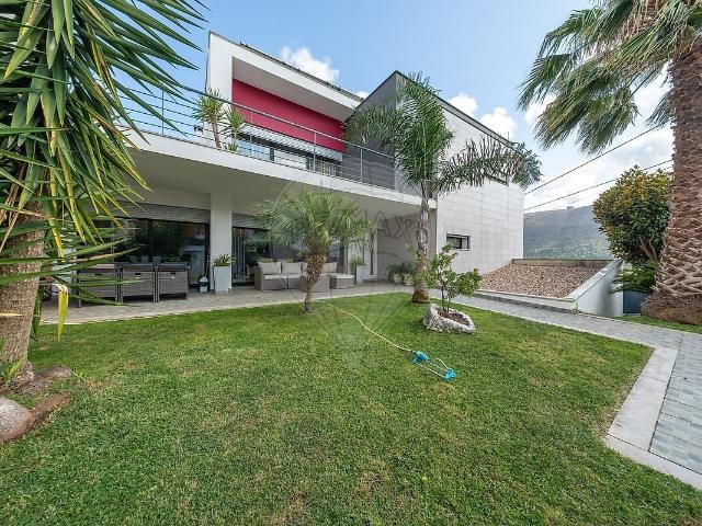 Moradia T4 à venda em Mira de Aire, Porto de Mós RE/MAX Portugal