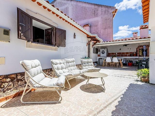 Moradia T4 à venda em São Bartolomeu dos Galegos e Moledo, Lourinhã RE/MAX Portugal