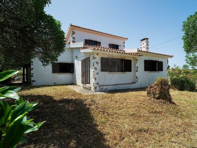 Moradia T4 à venda em São João das Lampas e Terrugem, Sintra RE/MAX Portugal