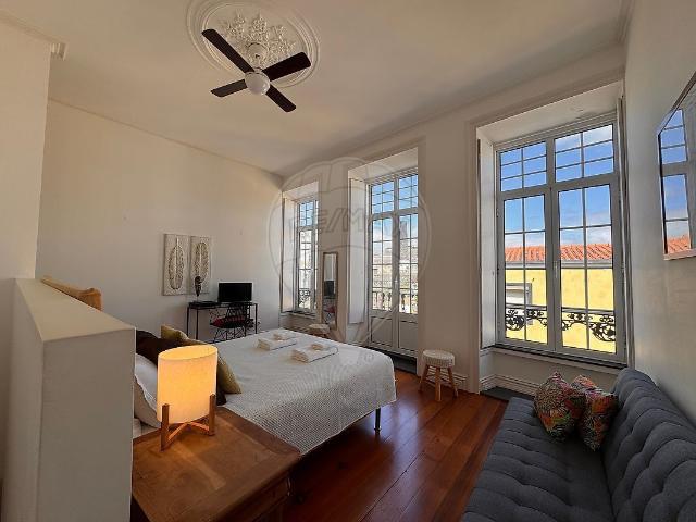 Moradia T4 à venda em São José, Ponta Delgada RE/MAX Portugal