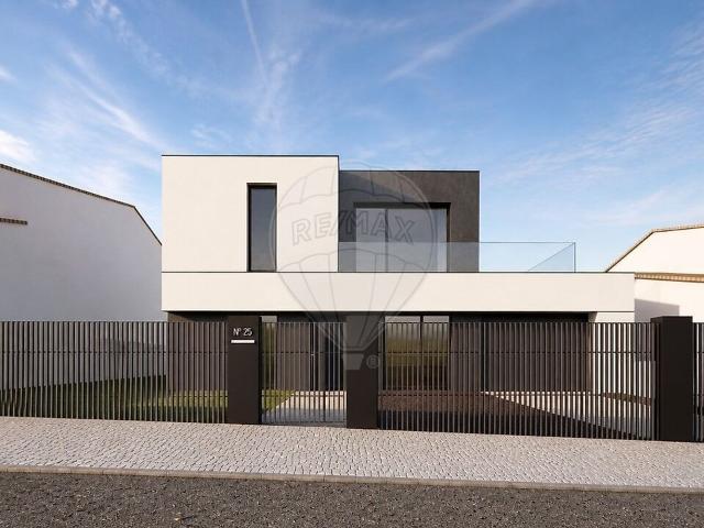 Moradia T4 à venda em Soure, Soure RE/MAX Portugal
