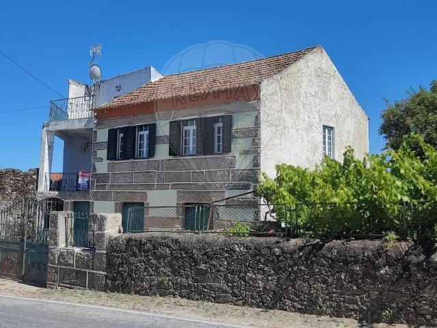 Moradia T4 à venda em Sabugal