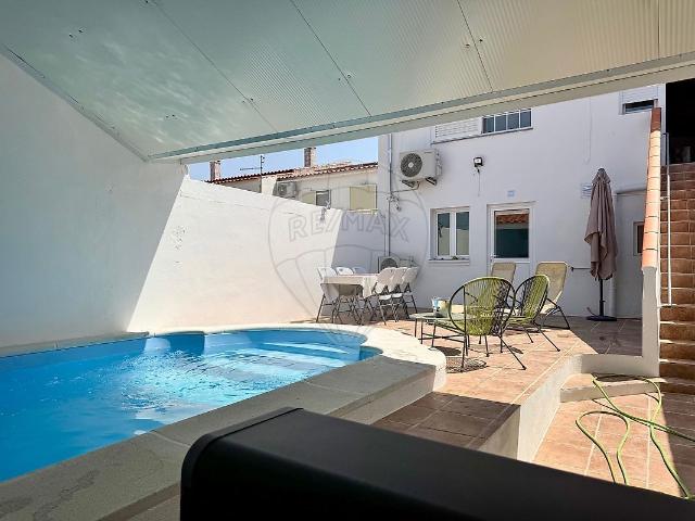 Moradia T4 à venda em Safara e Santo Aleixo da Restauração, Moura RE/MAX Portugal