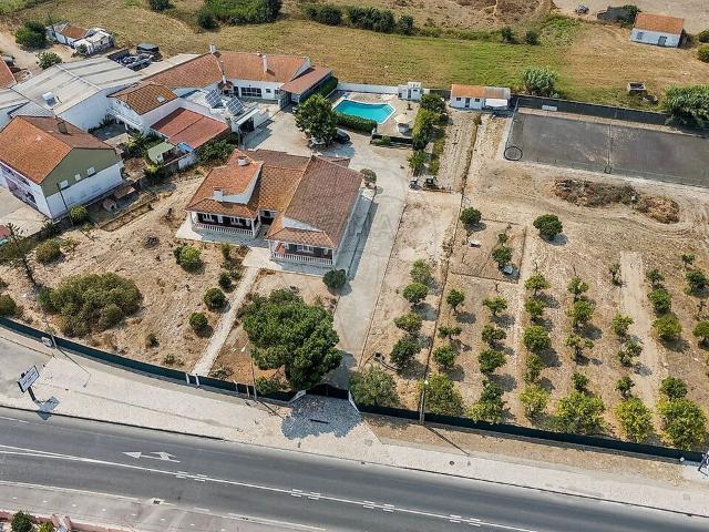 Moradia T4 à venda em Samora Correia, Benavente RE/MAX Portugal