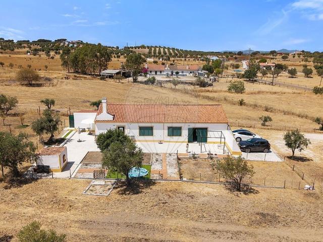 Moradia T4 à venda em Santo António Capelins, Alandroal RE/MAX Portugal