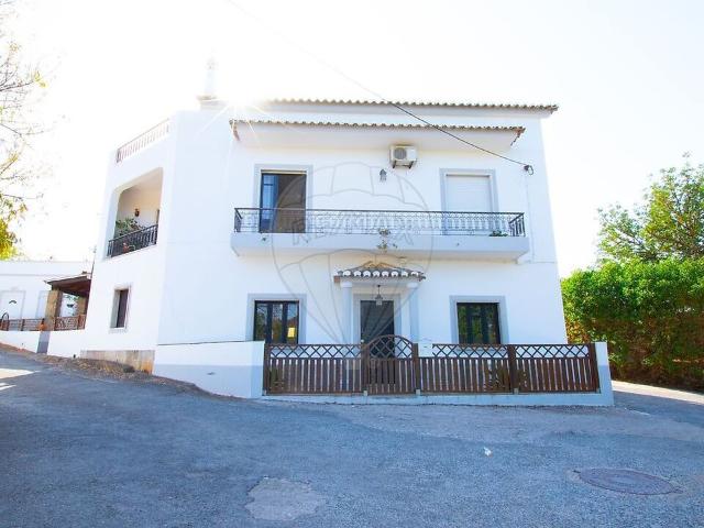 Moradia T4 à venda em Santa Catarina Fonte Bispo, Tavira RE/MAX Portugal
