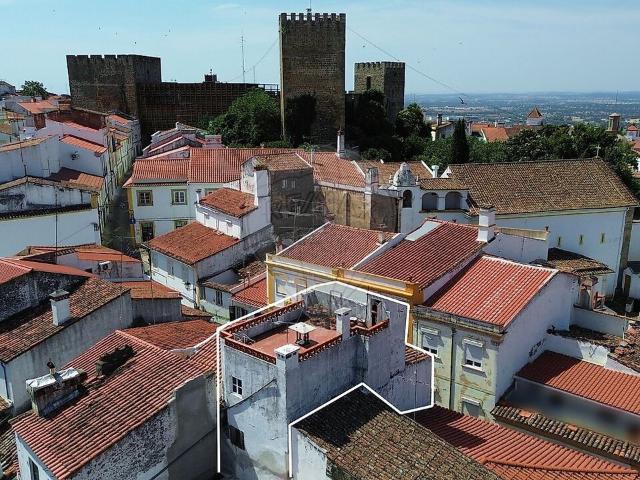 Moradia T4 à venda em Sé e São Lourenço, Portalegre RE/MAX Portugal