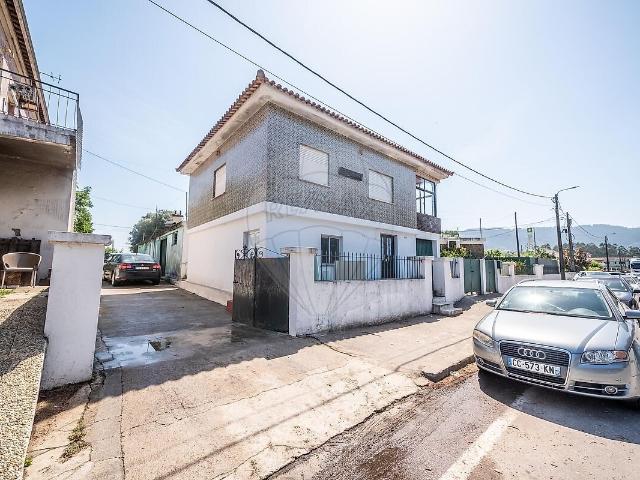 Moradia T4 à venda em Subportela, Deocriste e Portela Susã, Viana do Castelo RE/MAX Portugal