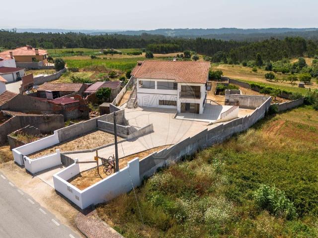 Moradia T4 à venda em Paião, Figueira da Foz RE/MAX Portugal