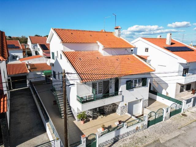 Moradia T4 à venda em Palmela