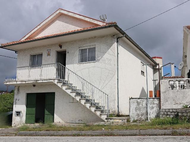 Moradia T4 à venda em Pena Verde, Aguiar da Beira RE/MAX Portugal