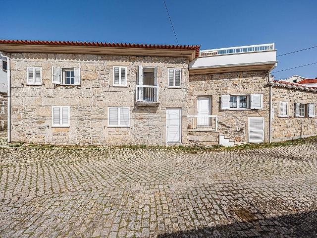 Moradia T4 à venda em Penedono e Granja, Penedono RE/MAX Portugal