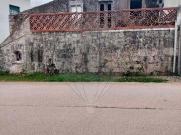 Moradia T4 à venda em Penela