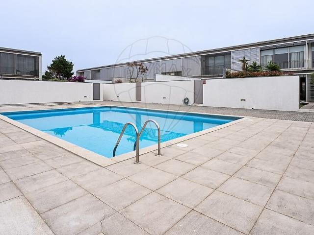 Moradia T4 à venda em Perafita, Lavra e Santa Cruz do Bispo, Matosinhos RE/MAX Portugal