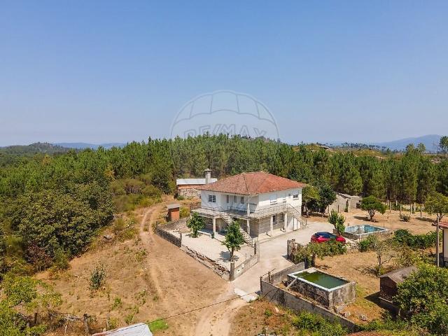 Moradia T4 à venda em Pias, Monção RE/MAX Portugal