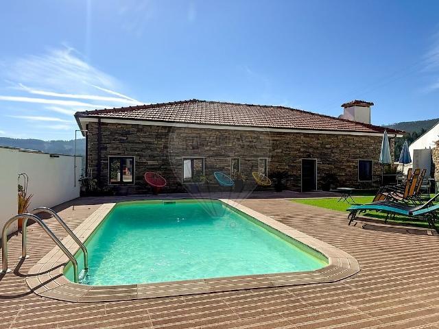 Moradia T4 à venda em Raiva, Pedorido e Paraíso, Castelo de Paiva RE/MAX Portugal
