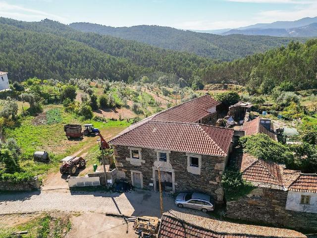 Moradia T4 à venda em Raiva, Pedorido e Paraíso, Castelo de Paiva RE/MAX Portugal
