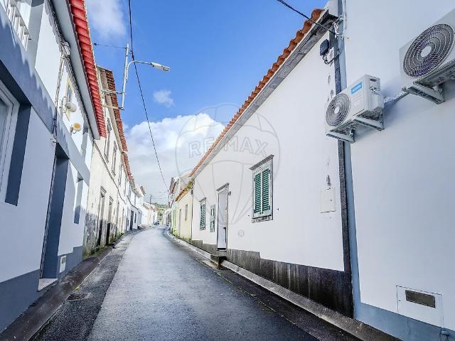 Moradia T4 à venda em Ribeira Seca, Vila Franca do Campo RE/MAX Portugal