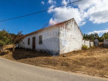Moradia T4 à venda em Rio Maior