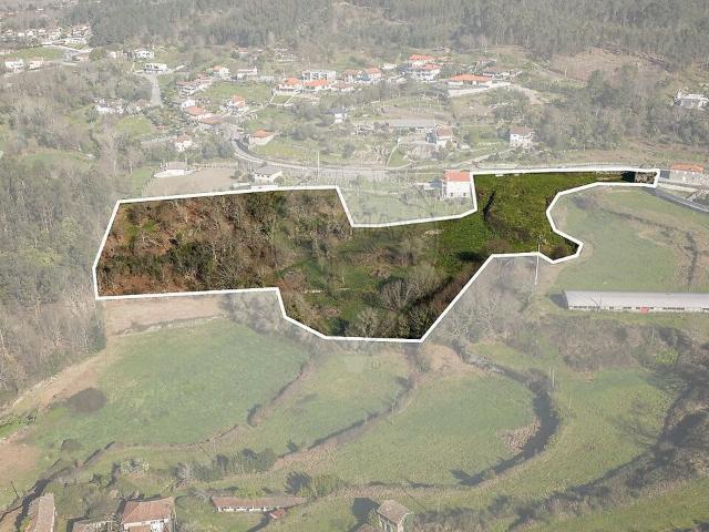 Moradia T4 à venda em Taíde, Póvoa de Lanhoso RE/MAX Portugal