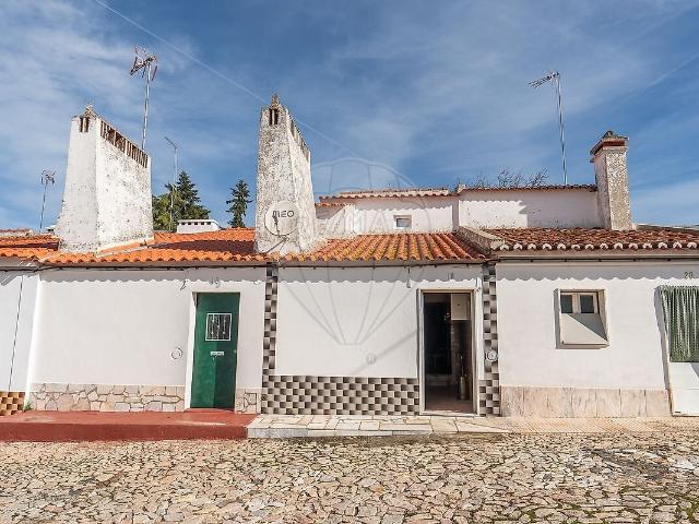 Moradia T4 à venda em Veiros, Estremoz RE/MAX Portugal