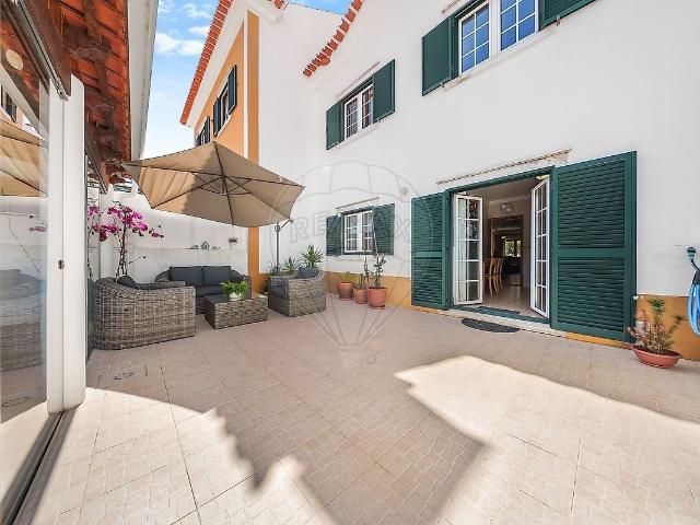 Moradia T4 à venda em Venda do Pinheiro e Santo Estêvão das Galés, Mafra RE/MAX Portugal