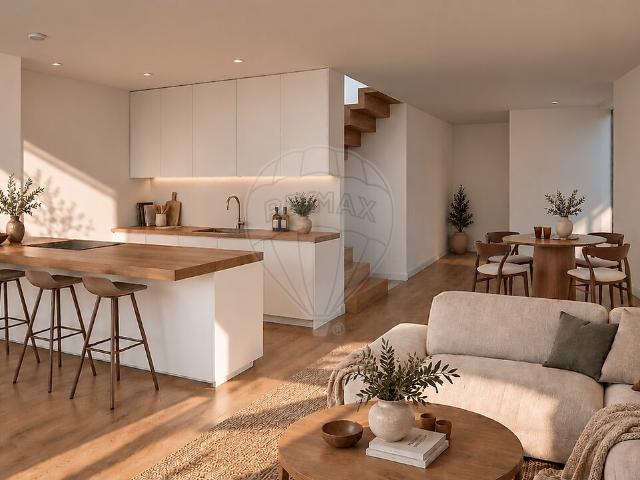 Moradia T4 à venda em Vialonga, Vila Franca de Xira RE/MAX Portugal