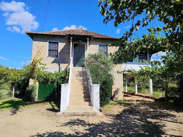 Moradia T4 à venda em Vidago Vidago, Arcossó, Selhariz e Vilarinho das Paranheiras, Chaves RE/MAX Portugal