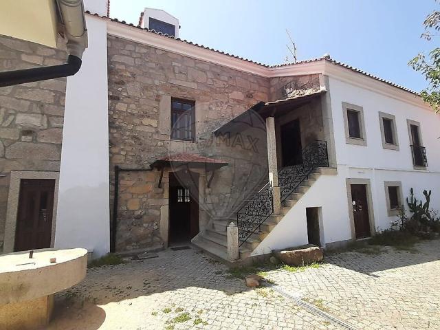 Moradia T4 à venda em Vila Chã, Vila do Conde RE/MAX Portugal