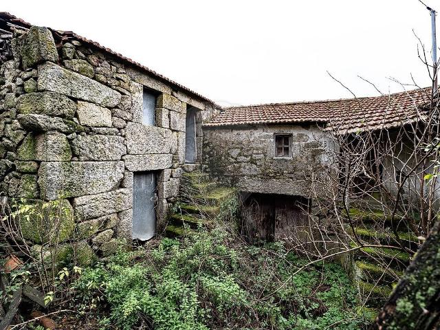 Moradia T4 à venda em Vila Pouca de Aguiar, Vila Pouca de Aguiar RE/MAX Portugal