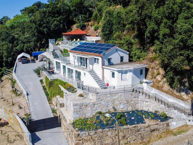 Moradia T4 / Baião, Santa Cruz do Douro e São Tomé de Covelas