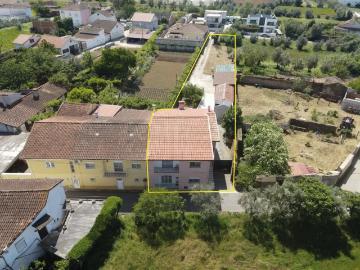 Moradia T4 C/ excelente espaço exterior