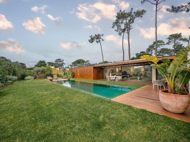 Moradia T4 c/ Piscina e Vista para Serra | Sintra 217m² Colares