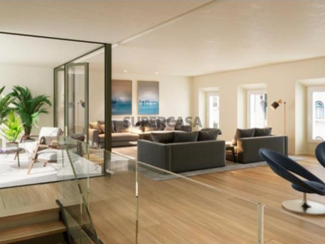 Moradia T4 com terraço, Estrela