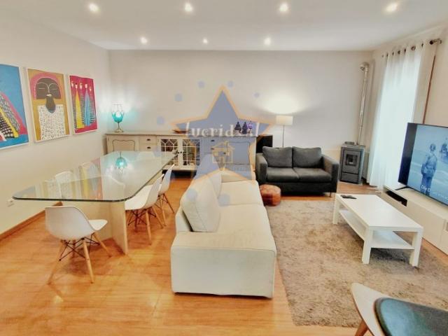 Moradia T4 com Vista Mar | A Menos de 100 Metros da Praia