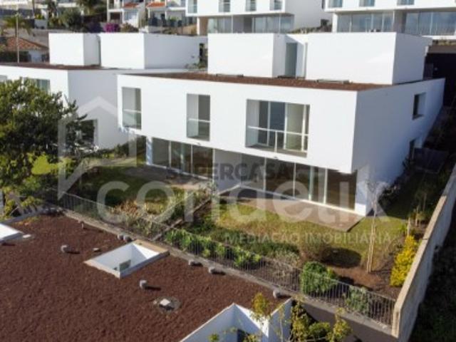 Moradia T4 com vista mar e jacuzzi