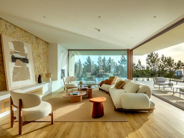 Moradia T4 com vista mar e piscina, no West Cliffs, em Óbido. 0m² Vau