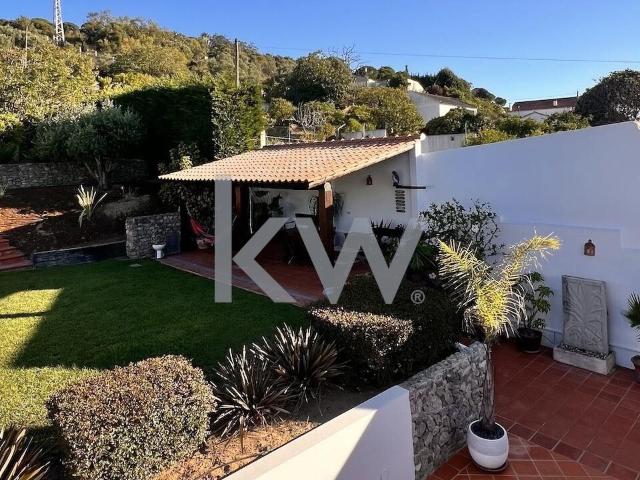 Moradia T4 com a possibilidade de ser T6 Isolada no inicio d. 356m² Quinta Do Anjo