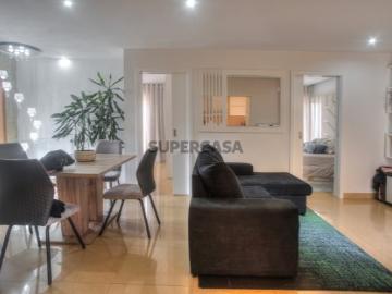 Moradia T4 + T2 + T1 + T1 em Sousa, Felgueiras
