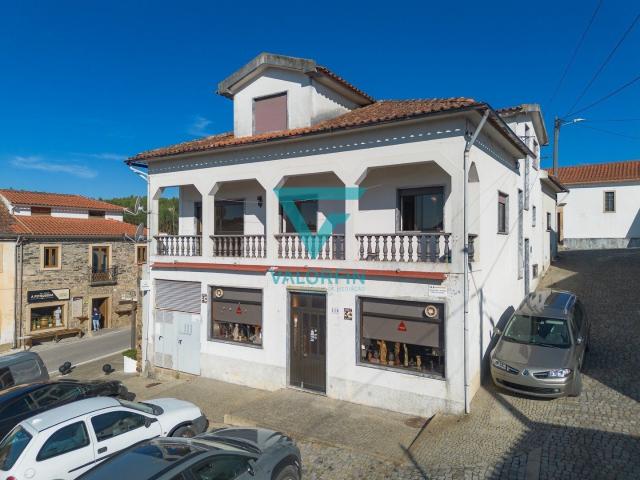 Moradia T4 com Espaço Comercial Vila Facaia | Pedrogão Grande