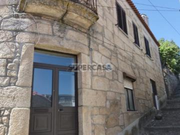 Moradia T4 +1 com espaço exterior